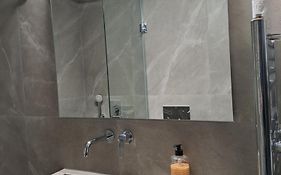 4 Seasons Luxury Apartments